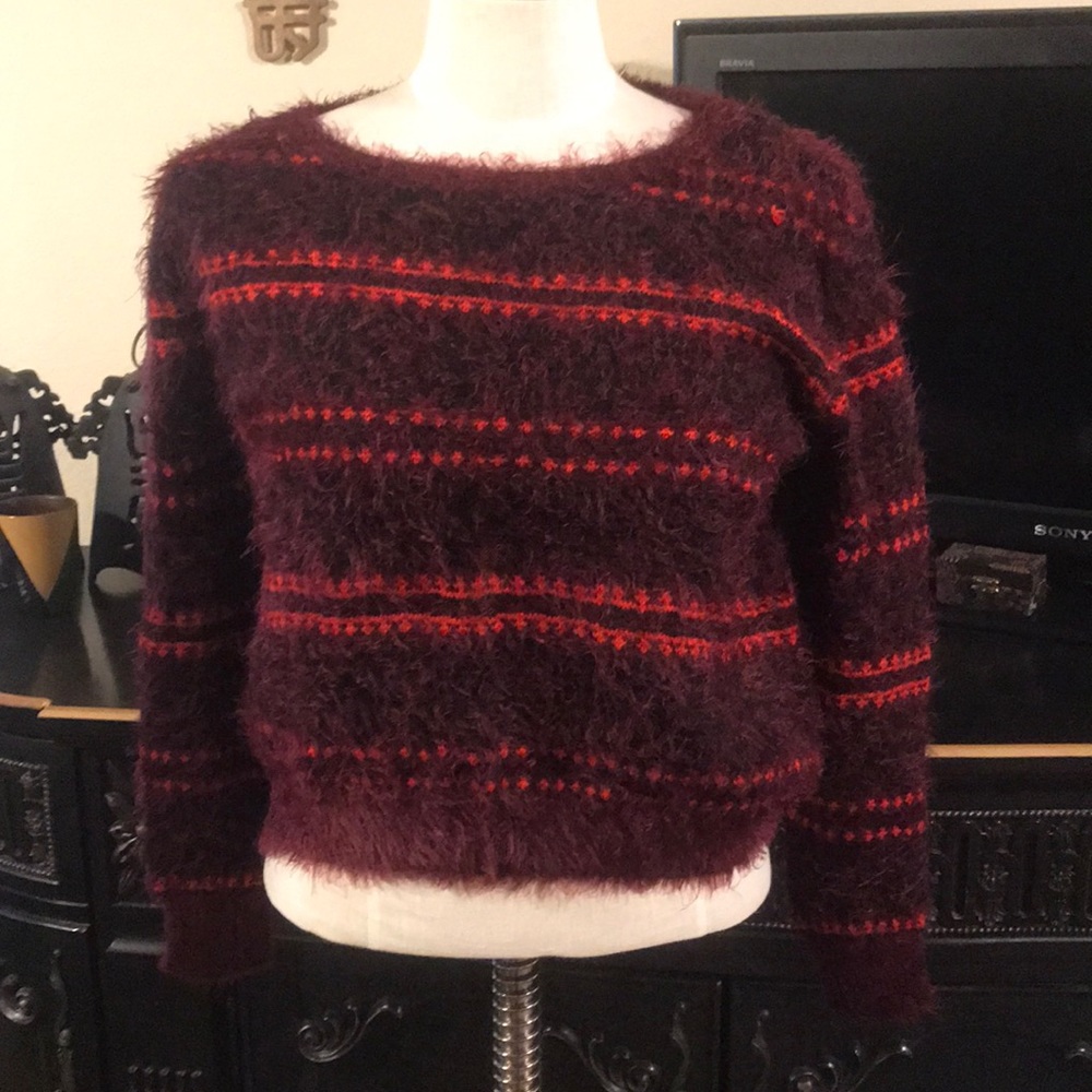 Jessica Simpson Size S Sweater